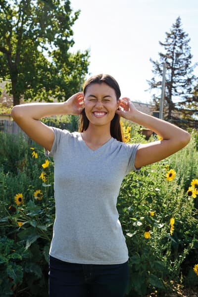 Naisten v-aukkoinen t-paita, Reilun kaupan puuvilla, 155g