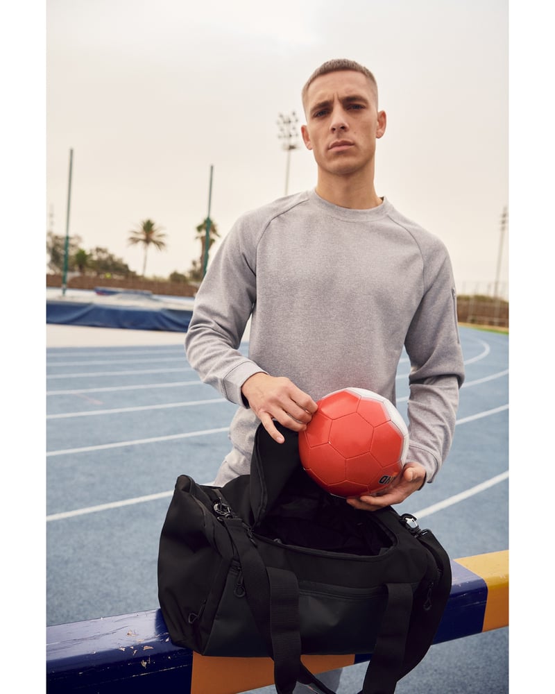 Clique Basic Active Roundneck miesten collegepaita – Packshot edestä