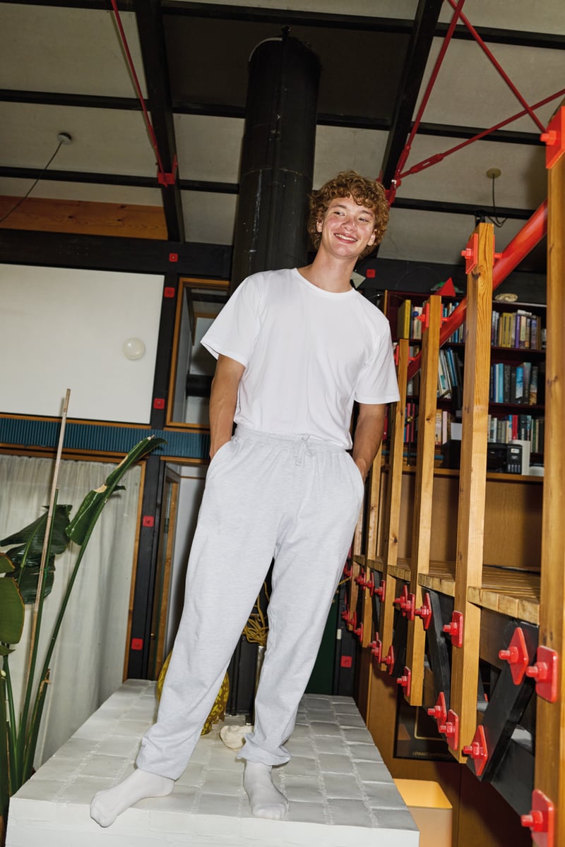 Unisex college-housut (joustoreuna), Reilun kaupan puuvilla, 300g – Studio edestä